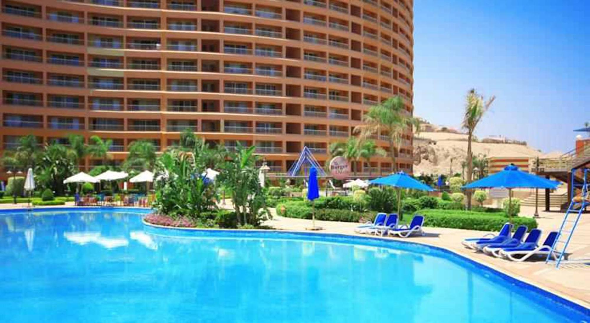 Two-Bedroom Apartment At Porto Sokhna Pyramids - Families Only عين السخنة المظهر الخارجي الصورة